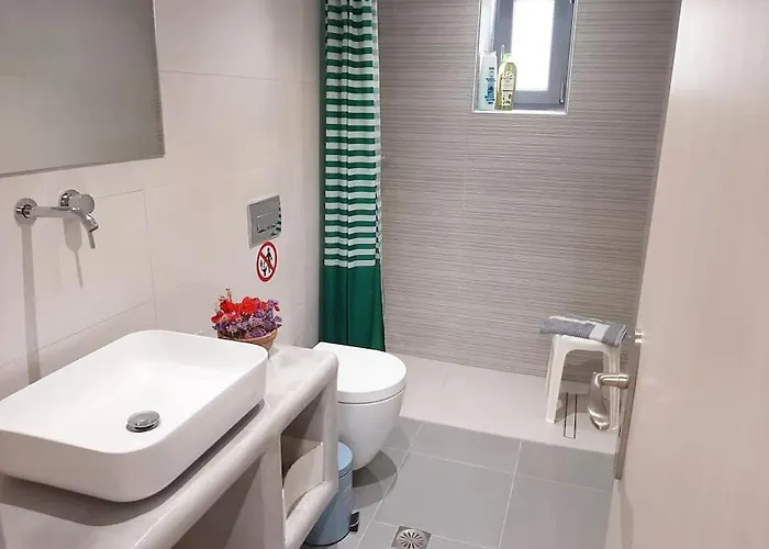 Bright Town House Апартаменты Парос